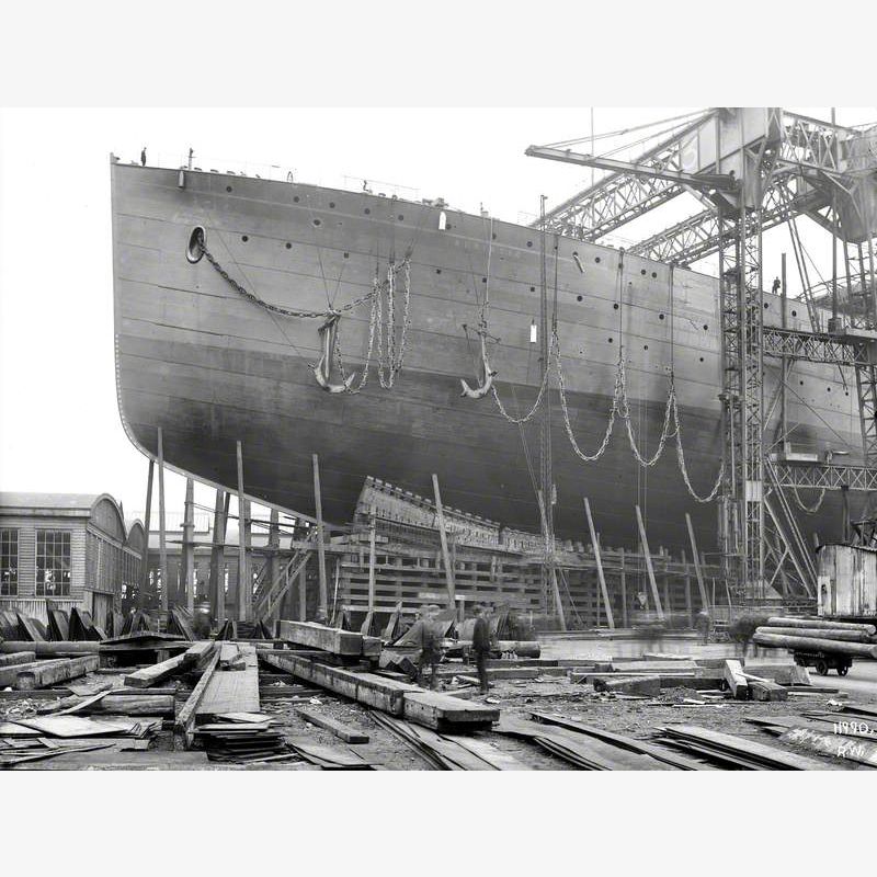 Port bow profile on slip prior to launch
