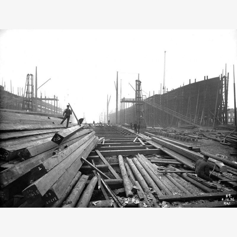 Reconstruction of North Yard No. 8 slip, renumbered 2, for building 'Oceanic'